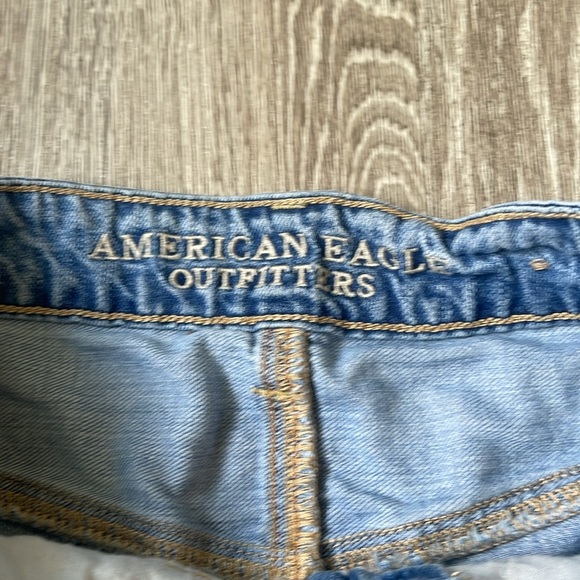 American Eagle Blue Jean Shorts Distressed Frayed Hem size 2 high rise festival - Picture 2 of 9